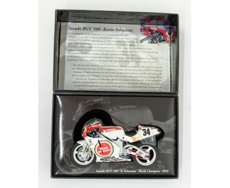 Minichamps: A 1:12 Scale Model of a Suzuki RGV 500 K. Schwantz World Champion 1993, Manufacturer Minichamps. Boxed. Reference