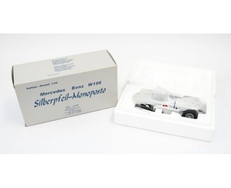 CMC: A 1:18 Scale Model of a Mercedes Benz W196 Silberpfeil-Monoposto, Limited Edition 1059 of 2000, Manufacturer CMC Exclusi