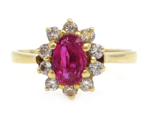 18ct gold (tested) ruby and diamond cluster ring Condition Report &amp; Further Details Approx 3.5gm, size Q