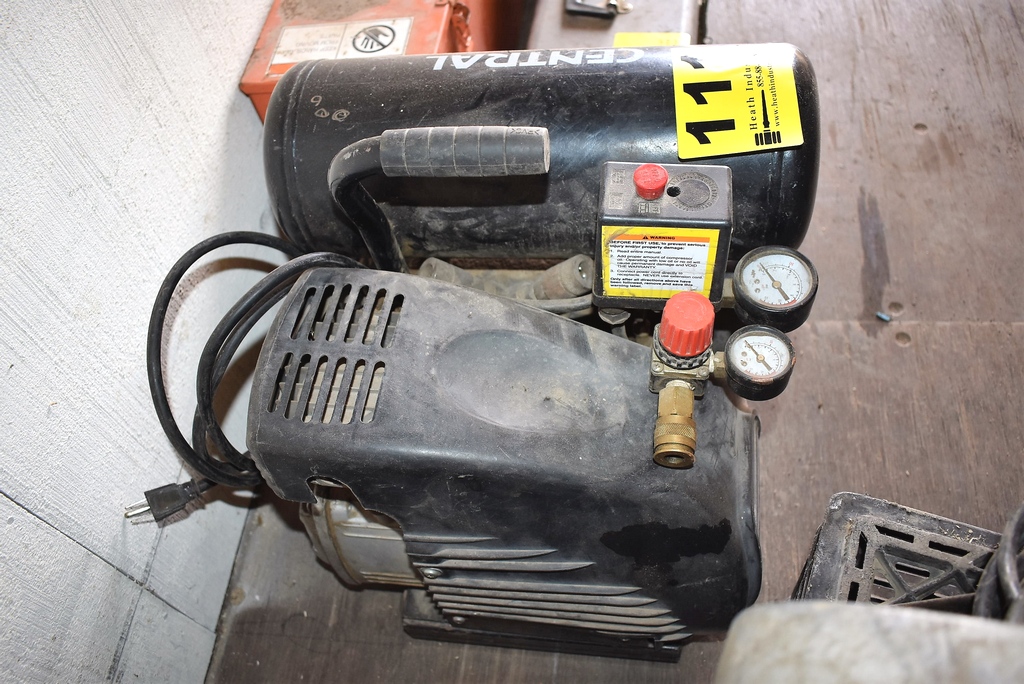 CENTRAL PNEUMATIC 2 HP MODEL 95498 TWIN TANK AIR COMPRESSOR