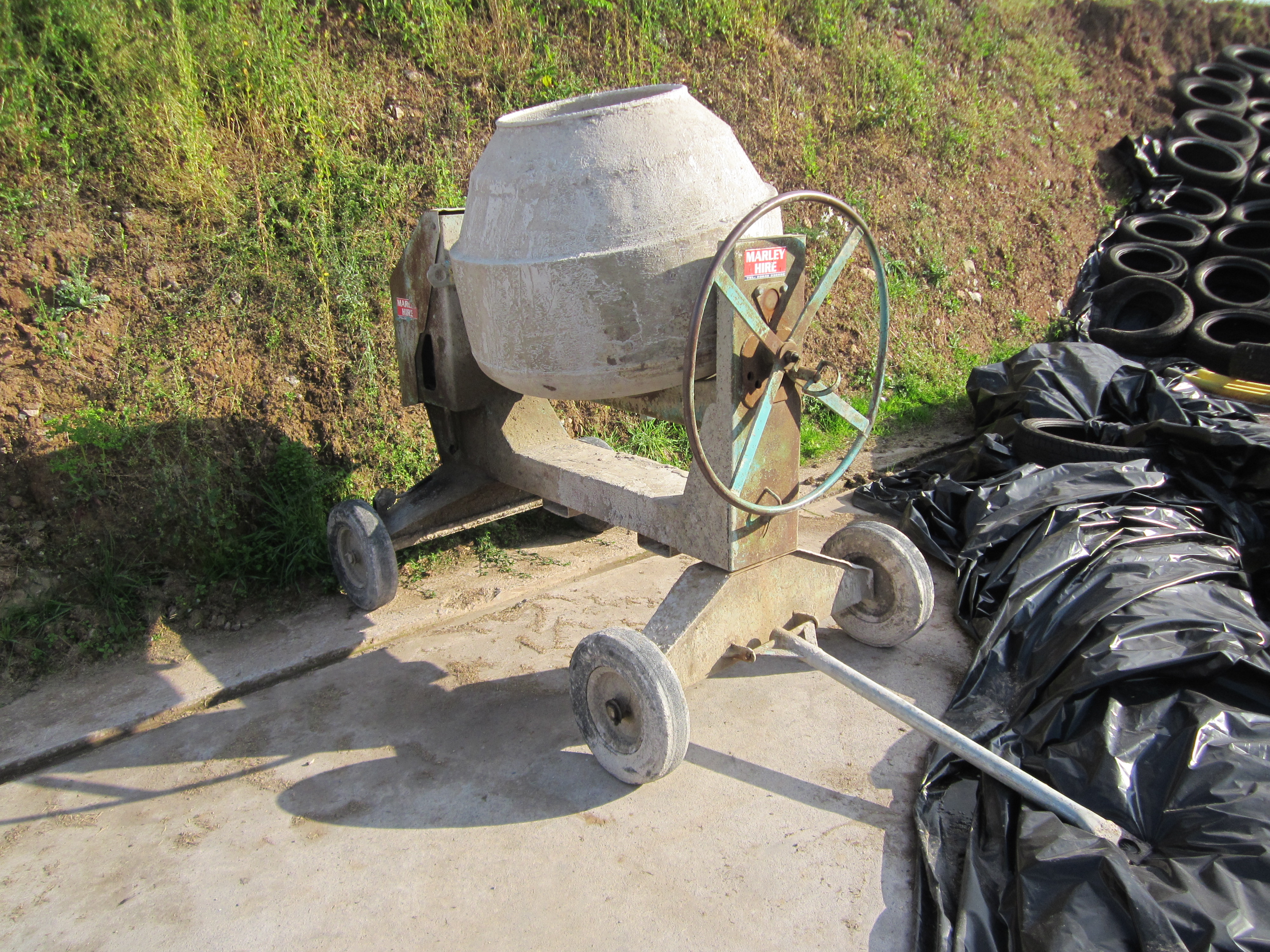 mixer ireland sale northern cement for Commodore Lot Cement 487 Baromix  engine diesel  Mixer,