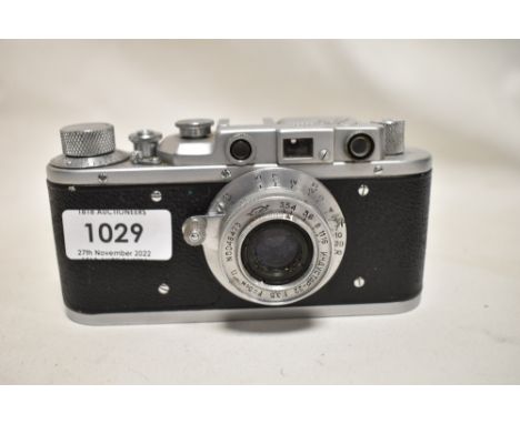 A Zorki1 (Leica II copy) camera with F/5cm lens