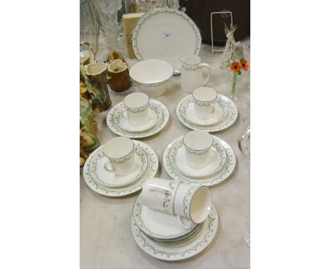 A Foley part tea service, decorated with green garlands
