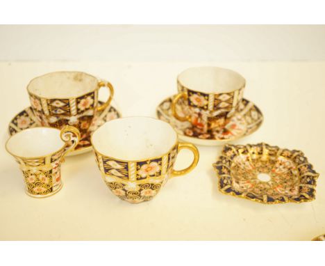 Royal crown derby 2451 2 cups & saucers, 1 coffee can & additional cup & pin tray 