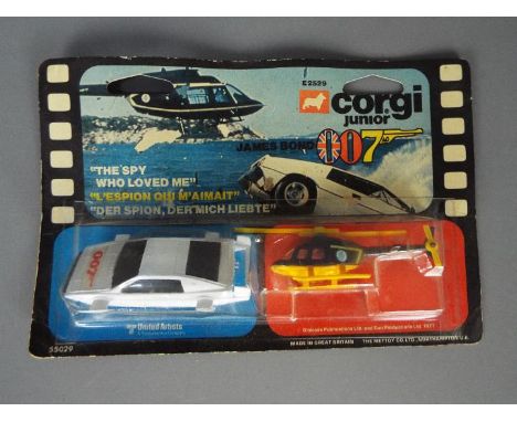 Corgi Juniors - A carded Corgi Juniors Twin Pack E2529 James Bond Twin Pack from the film 'The Spy Who Loved Me'  comprising 