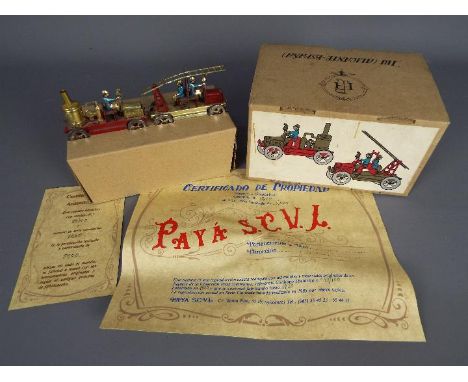 Paya - A boxed tinplate Paya 99/100 Limited Edition Fire Engine Set no.1260 of 5000 produced. The reproduction set made in th