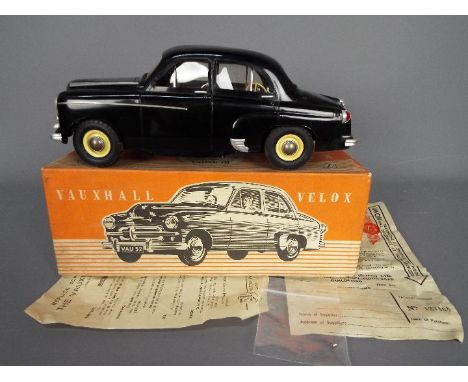 Victory Industries - A boxed Victory Industries 1:18 scale plastic battery operated 'Vauxhall Velox'. The untested model in b