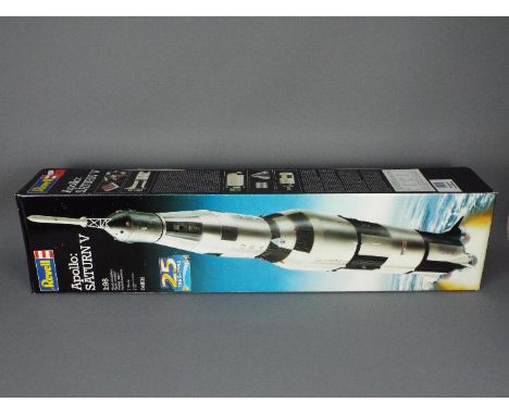 Revell - A boxed Revell 1:96 scale #04805 Apollo; Saturn V plastic model kit. The kit appears to be in Mint condition and has