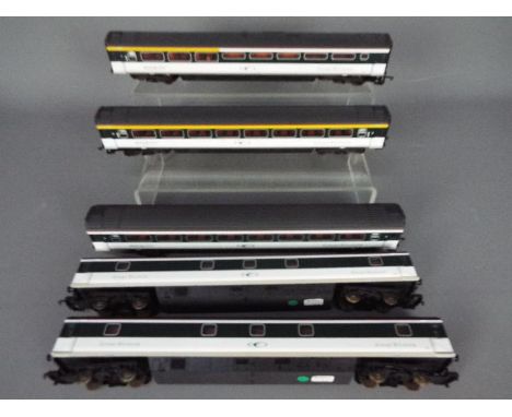 Lima - Five unboxed OO gauge Great Western HST Carriages by Lima. Lot includes Lima #305442 MK3 Open First Op.No.41144; #3054