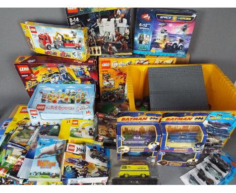 Lego - Hot Wheels - Corgi - A quantity of Lego items including 2 x sets, several empty boxes, Lego instruction booklets, loos