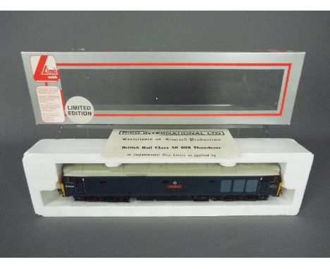 Lima - A boxed Limited Edition Lima #205121A4 OO gauge Class 50 Diesel Locomotive Op.No.50008 'Thunderer in BR Blue livery'. 