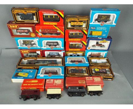 Horny, Mainline, Dapol, Hornby Dublo, Airfix, Other  - 27 boxed items of OO gauge mainly freight rolling stock. Lot includes 