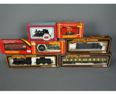 Hornby, Dapol, Mainline - Four boxed OO gauge locomotives with three boxed items of rolling stock. Lot includes Hornby R059 0