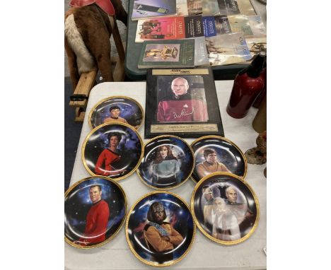 SEVEN STAR TREK 25TH ANNIVERSARY COLLECTION PLATES PLUS A LIMITED EDITION 4938/5000 PRINT OF CAPTAIN JEAN-LUC PICARD 