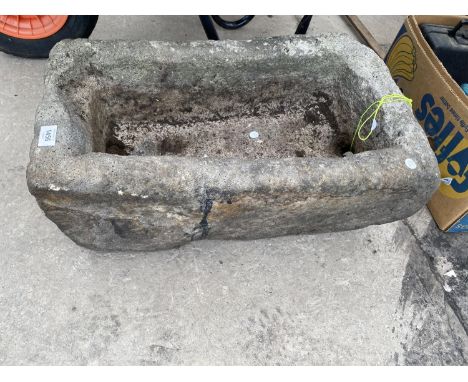 A GRADUATED SIZED STONE TROUGH/PLANTER (L:62CM W AT WIDEST:39CM W AT NARROWEST:33CM) 