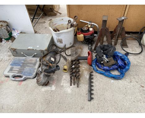 AN ASSORTMENT OF TOOLS TO INCLUDE A BOSCH ANGLE GRINDER, A HEDGE CUTTER AND AXEL STANDS ETC 