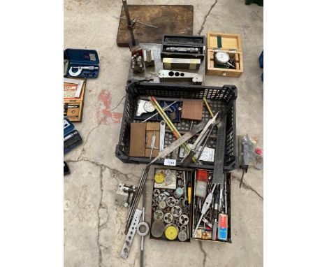 AN ASSORTMENT OF ENGINEERS TOOLS TO INCLUDE VEE BLOCKS AND CLAMPS, TAP AND DIE SET AND MEASURING GUAGES ETC -ALL PROCEEDS TO 