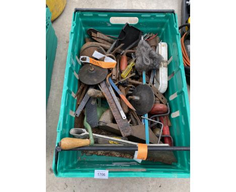AN ASSORTMENT OF TOOLS TO INCLUDE CHISELS, RASPS AND FUNNELS ETC 
