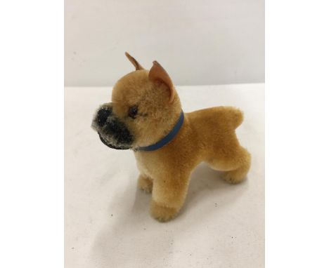 A BELEIVED TO BE STEIFF BULLDOG HEIGHT 11CM - NO BUTTON IN EAR 