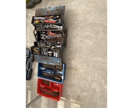 A LARGE ASSORTMENT OF TOOLS TO INCLUDE FILES, SPANNERS AND PLIERS ETC 
