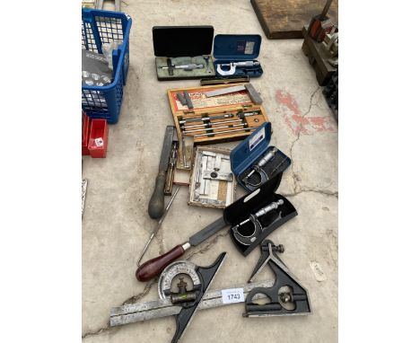 AN ASSORTMENT OF ENGINEERS TOOLS TO INCLUDE MICROMETERS, AN INSIDE MICROMETER AND A SET SQUARE ETC -ALL PROCEEDS TO FRANCIS H
