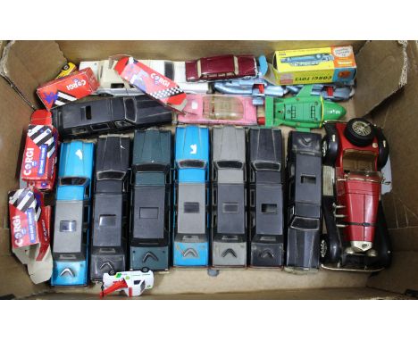 A box of miscellaneous diecast model cars and vehicles to include a Corgi Mercedes Benz 600 Pullman (247) in red  