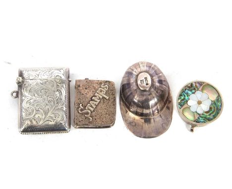 Mixed Lot:  Elizabeth II silver caddy spoon in the form of a jockey's cap, Sheffield 1998, makers mark for Hugh Crawshaw, a G