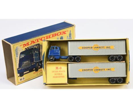 Matchbox Regular Wheels Major Pack M9 Hendrickson Tractor Unit with Cooper Jarrett Interstate Double Freighter Trailers - dar