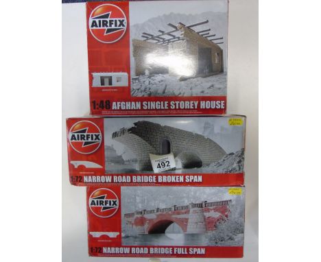 X 3 AIRFIX MODEL KITS, UNCHECKED