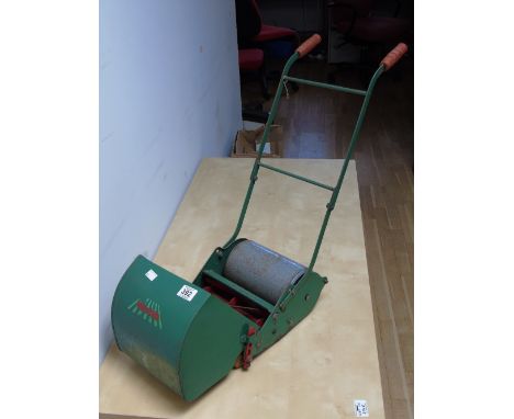 VINTAGE METAL WEBBS CHILDS' LAWN MOWER