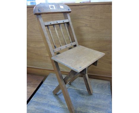 CUTE VINTAGE CHILDS FOLDING CHAIR