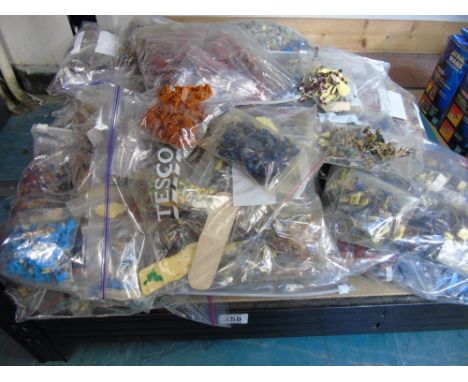 X 22 BAGS OF PLASTIC MODEL SOLDIERS