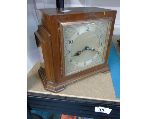 VINTAGE MANTLE CLOCK