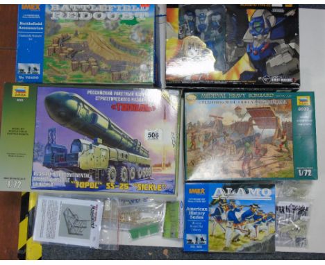 MIXED BOXED SCALE MODELS, INCLUDING IMEX & ZVEZDA, UNCHECKED