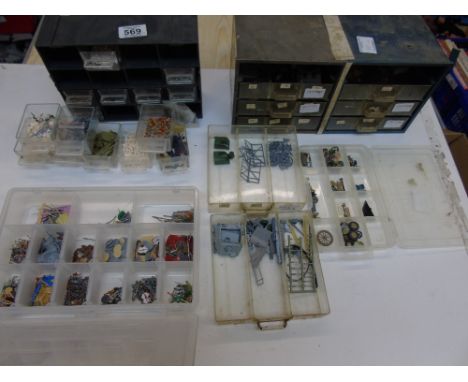 QUANTITY OF ACCESSORIES, ARMY ITEMS, WHEELS, SHIELDS GUNS , PLASTIC & METAL