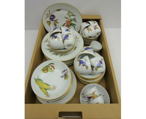 Royal Worcester 'Evesham' pattern dinner and teaware in one box (60) Condition Report Click here for further images, conditio
