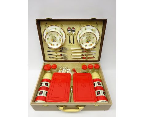 Mid 20th century 'picnicmaster' hamper with early 20th century Paragon teaware   Condition Report   Click here for further im