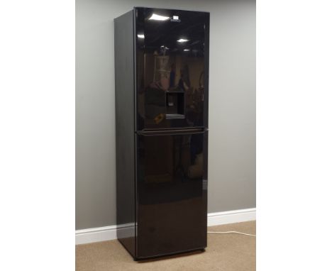 BEKO fridge freezer with water dispenser in black finish. W60cm, (This item is PAT tested - 5 day warranty from date of sale)