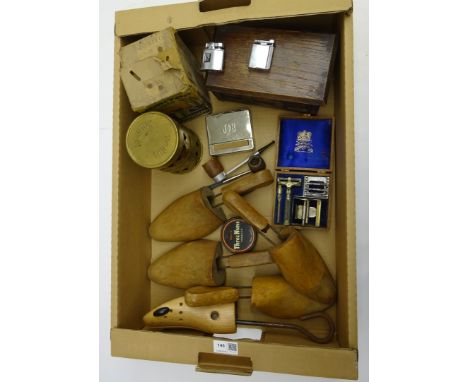 'Monitor' vintage stove, vintage Wilkinson Sword shaving kit, oak box, vintage shoe trees and miscellanea in one box   Condit