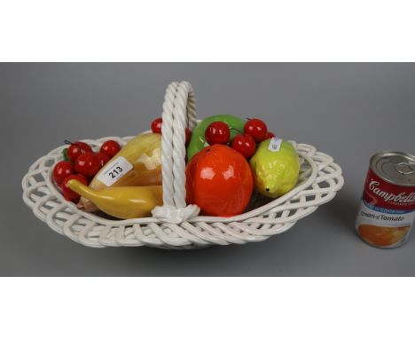 Ceramic fruit basket 
