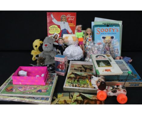 Collection of mixed dolls and related items to include boxed Playmates Billie doll, Kleeware plastic dolls, contemporary Matt