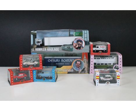 Eight boxed Oxford Only Fools and Horses diecast models to include Trotters Ethnic Tours, Boyce Automobiles 1/76 E Type Jagua
