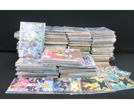 Comics - Around 700 comics from Modern Age to Bronze Age featuring Marvel and DC to include Star Trek, ISIS, Super Boy, Spide