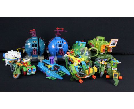 Teenage Mutant Ninja Turtles - 12 Playmates TMNT accessories and vehicles to include 2 x Technodrome, Sewer Sub with Leonardo