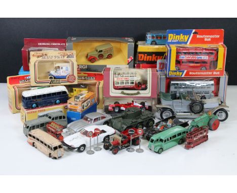 14 Boxed / cased diecast models to include Dinky 296 Duple Viceroy 37 Luxury Coach, Corgi 27601 FB Atkins plus 13 x unboxed d