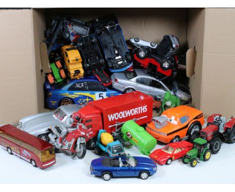 Quantity of diecast models to include Dinky, Corgi, Britains, Maisto, Burago etc (three boxes)