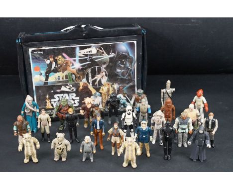 Star Wars - An original Star Wars collector carry case no 39190 (showing wear with closing button away from lid) containing 2