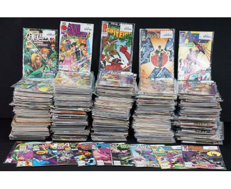 Comics – Over 750  Modern Age comics to include Image, Marvel, DC, Dark Horse, Hurricane etc featuring Usagi Yo Jimbo, Batman