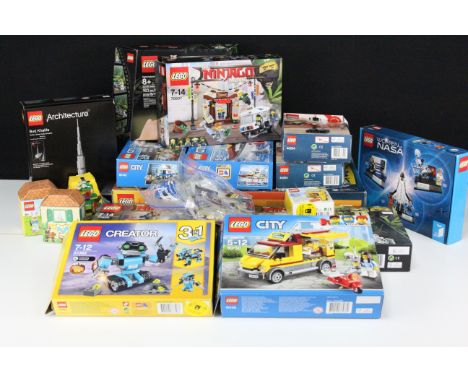 Lego - Collection of 16 boxed Lego sets to include 70608 The Ninjago Movie Ninja Spinjitzu Temple, 21031 Architecture Burj Kh