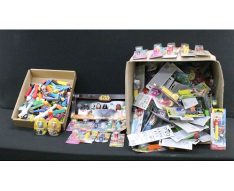 Over 150 carded Pez dispensers, around half unopened and complete, the others opened with Pez sweets missing, features The Si
